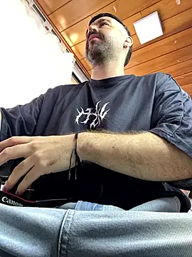 ADONIS ART01 online show from 01/08/26, 02:23