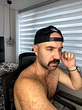 ADONIS ART01 online show from 10/30/25, 05:21