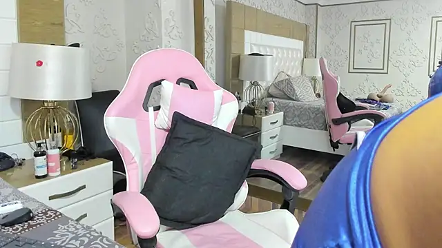 TaraaHot online show from 03/22/26, 02:15