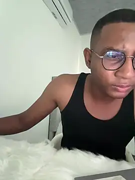 Arwens bell08 online show from 02/16/25, 06:21