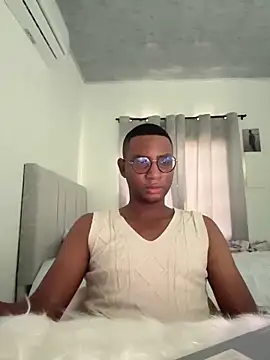 Arwens bell08 online show from 02/12/25, 06:51