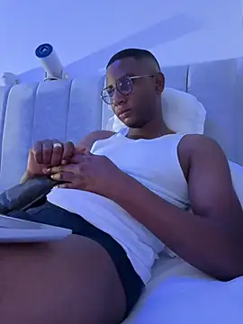 Arwens bell08 online show from 01/12/25, 04:31