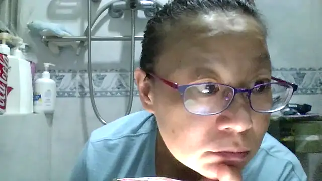 Snapshot of cokezero1668 chatting on 09/19/25, 06:34 cokezero1668 online show from 09/19/25, 06:34