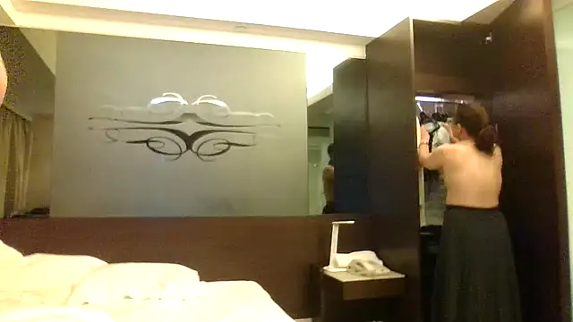 Snapshot of cokezero1668 chatting on 02/17/25, 05:12 cokezero1668 online show from 02/17/25, 05:12