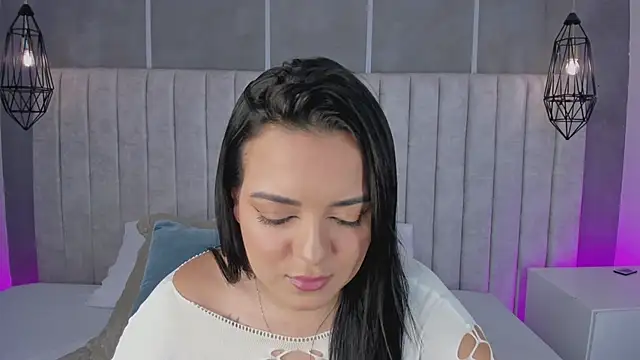 lea gray online show from 02/19/26, 06:49