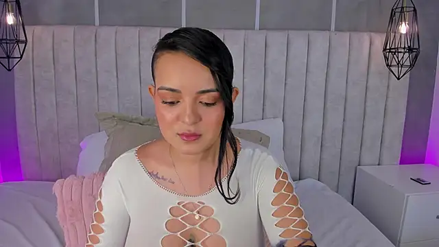 lea gray online show from 04/09/26, 06:36