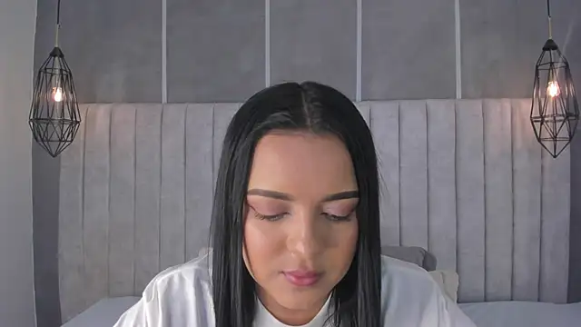 Snapshot of lea_gray chatting on 03/10/25, 07:29 lea gray online show from 03/10/25, 07:29
