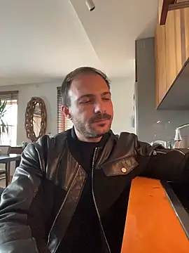 Adventurehotman online show from 11/03/25, 11:58