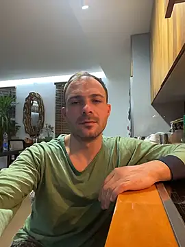 Adventurehotman online show from 04/04/26, 11:11