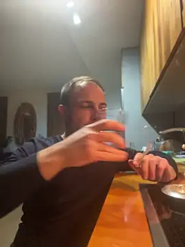 Adventurehotman online show from 04/14/26, 07:41