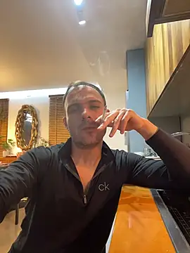 Adventurehotman online show from 04/06/26, 09:05