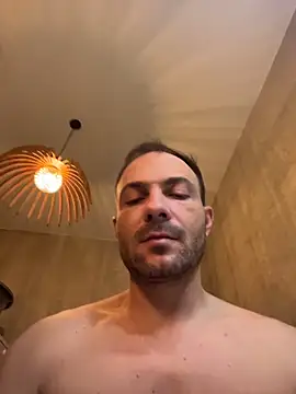 Adventurehotman online show from 04/02/26, 07:20