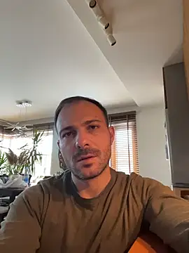 Adventurehotman online show from 11/11/25, 01:39