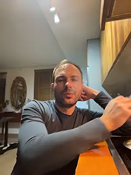 Adventurehotman online show from 04/10/26, 10:28