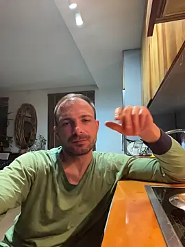 Adventurehotman online show from 05/14/26, 09:56