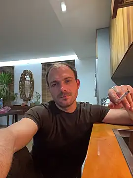 Adventurehotman online show from 05/06/26, 08:57