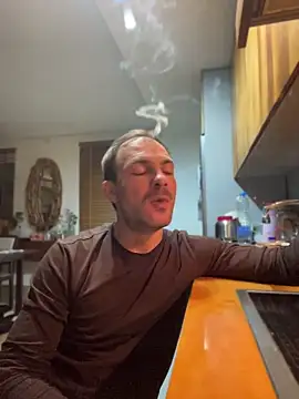 Adventurehotman online show from 05/01/26, 06:35