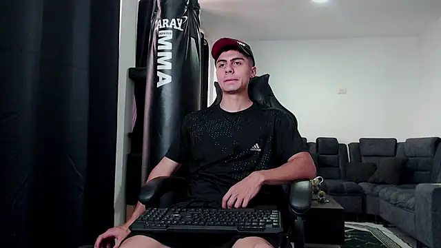 Stiven CL online show from 11/21/25, 09:47