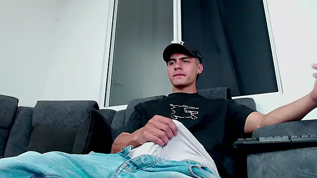 Stiven CL online show from 09/11/25, 01:55