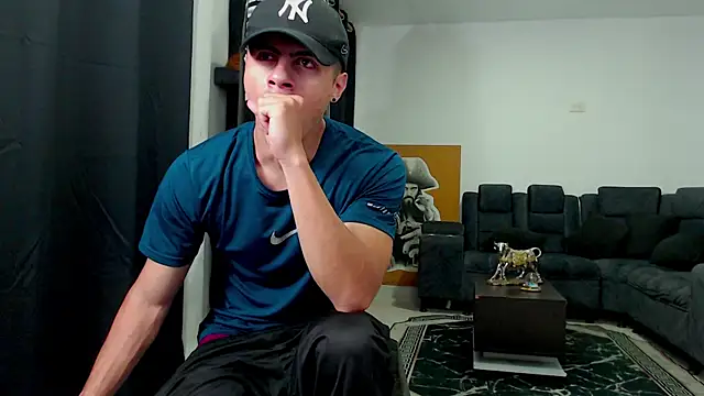 Stiven CL online show from 11/05/25, 11:19