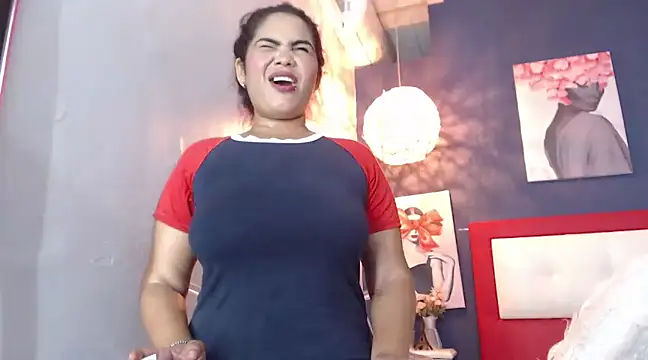 Snapshot of SofiaSexy_ chatting on 01/11/25, 12:12 SofiaSexy  online show from 01/11/25, 12:12