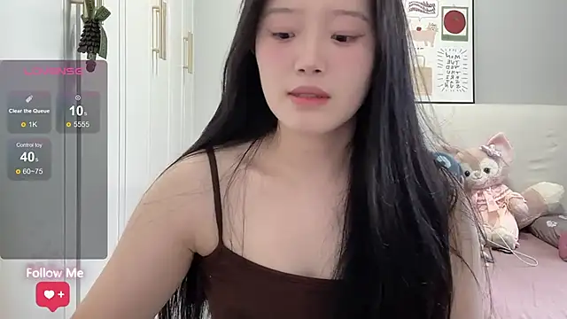 Snapshot of rose-u chatting on 07/17/26, 01:14 rose-u online show from 07/17/26, 01:14