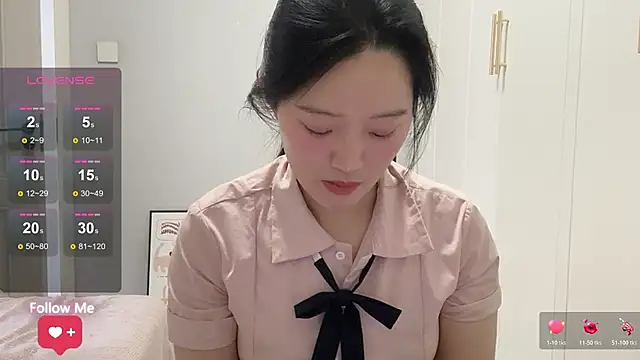 rose-u online show from 12/16/25, 01:43