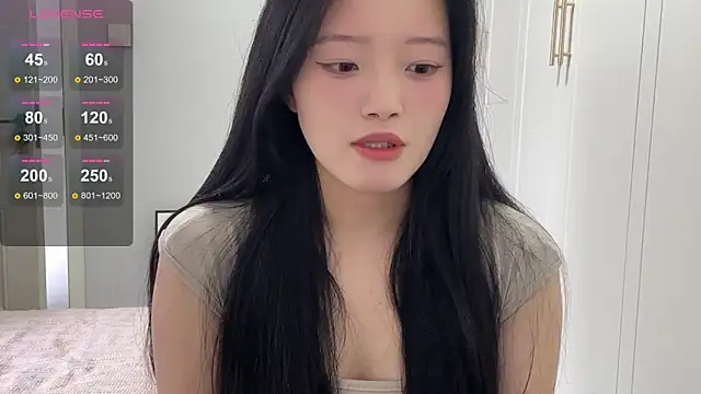 Snapshot of rose-u chatting on 10/16/25, 02:09 rose-u online show from 10/16/25, 02:09