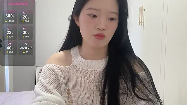 rose-u online show from 11/18/25, 02:05