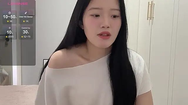 rose-u online show from 11/10/25, 01:54