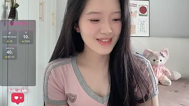 Snapshot of rose-u chatting on 06/20/26, 01:10 rose-u online show from 06/20/26, 01:10