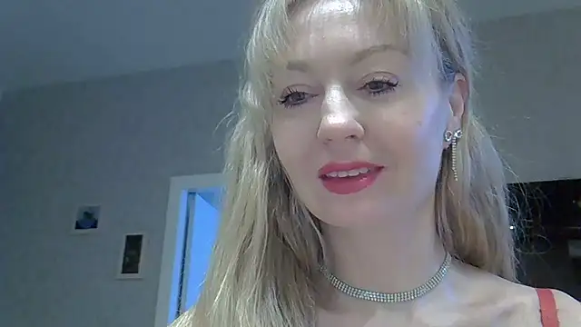Snapshot of ZarinaSwift chatting on 01/15/26, 04:38 ZarinaSwift online show from 01/15/26, 04:38