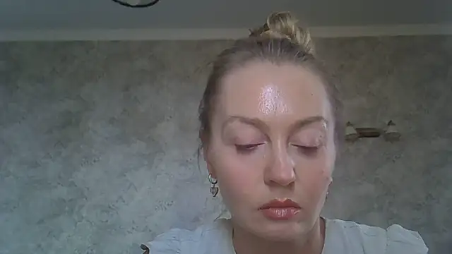 ZarinaSwift online show from 06/07/26, 07:13