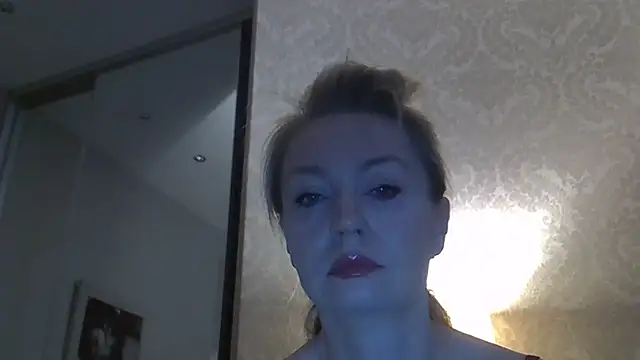 ZarinaSwift online show from 04/23/26, 04:41