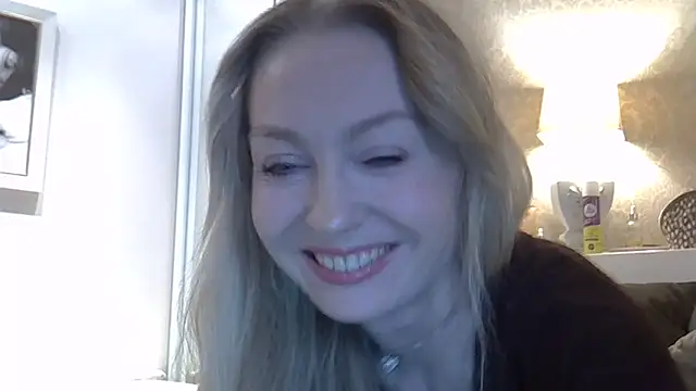 ZarinaSwift online show from 04/24/26, 04:47