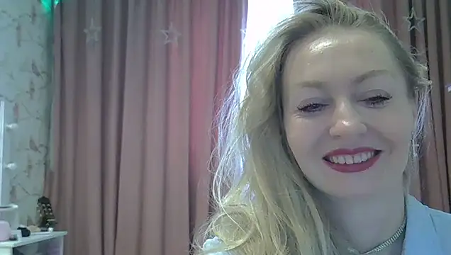Snapshot of ZarinaSwift chatting on 09/25/25, 04:40 ZarinaSwift online show from 09/25/25, 04:40