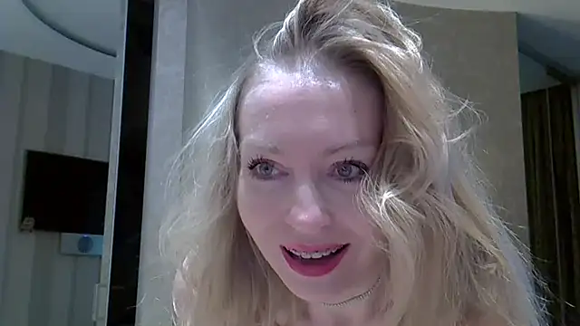 Snapshot of ZarinaSwift chatting on 02/27/25, 04:46 ZarinaSwift online show from 02/27/25, 04:46