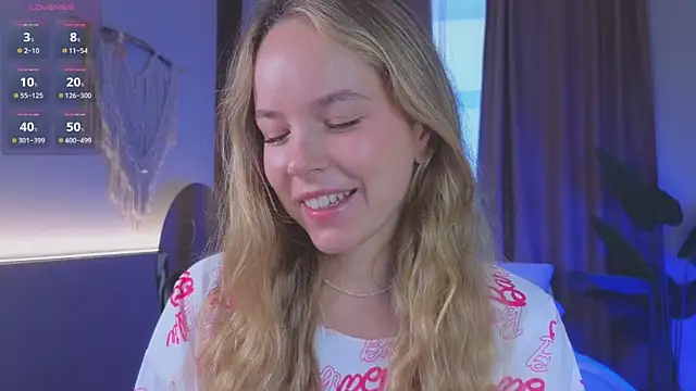 milly shy online show from 09/30/25, 07:03