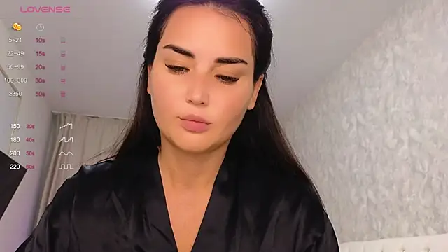 LaraSkinny online show from 10/21/25, 02:33