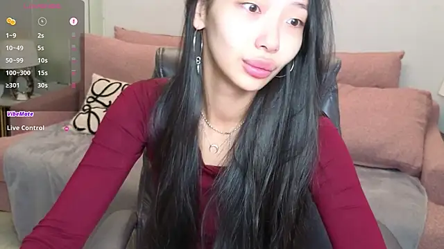 Snapshot of _MIURA_ chatting on 10/02/25, 01:09 MIURA online show from 10/02/25, 01:09