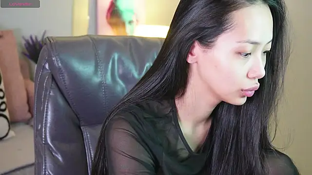 Snapshot of _MIURA_ chatting on 02/13/25, 01:08 MIURA online show from 02/13/25, 01:08