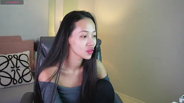 Snapshot of _MIURA_ chatting on 02/26/25, 06:51 MIURA online show from 02/26/25, 06:51