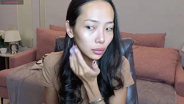 Snapshot of _MIURA_ chatting on 09/30/25, 01:11 MIURA online show from 09/30/25, 01:11