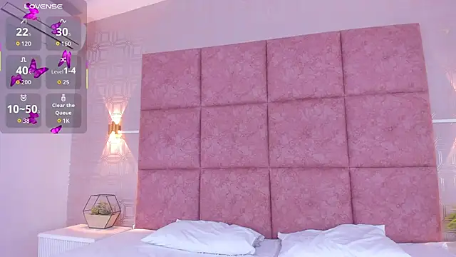 LiaVelez online show from 02/17/26, 01:52