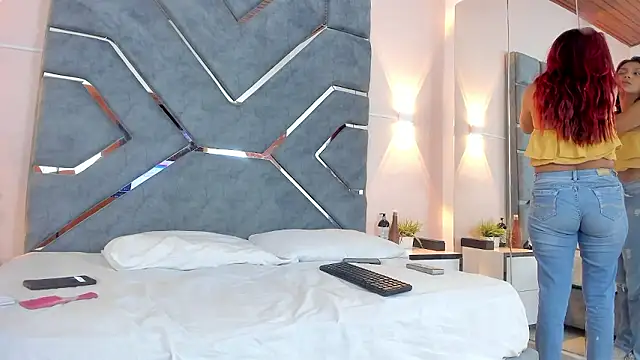 LiaVelez online show from 01/15/26, 01:36