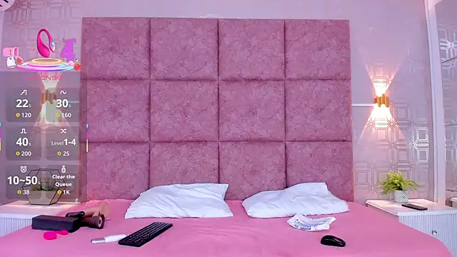 LiaVelez online show from 02/13/26, 01:44