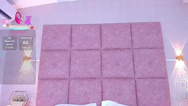 LiaVelez online show from 02/14/26, 01:33