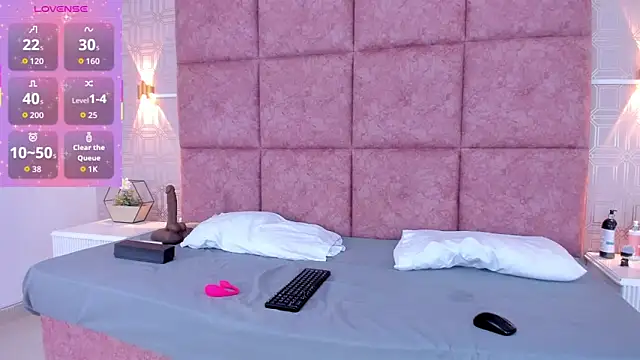 LiaVelez online show from 02/26/26, 02:39