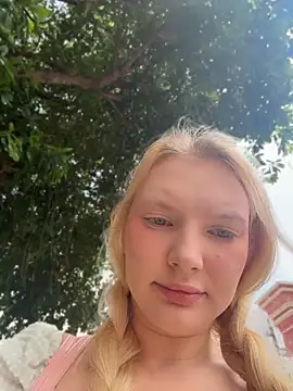 AmmyHot online show from 05/05/26, 03:20
