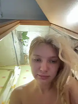 Snapshot of AmmyHot chatting on 07/19/26, 03:04 AmmyHot online show from 07/19/26, 03:04